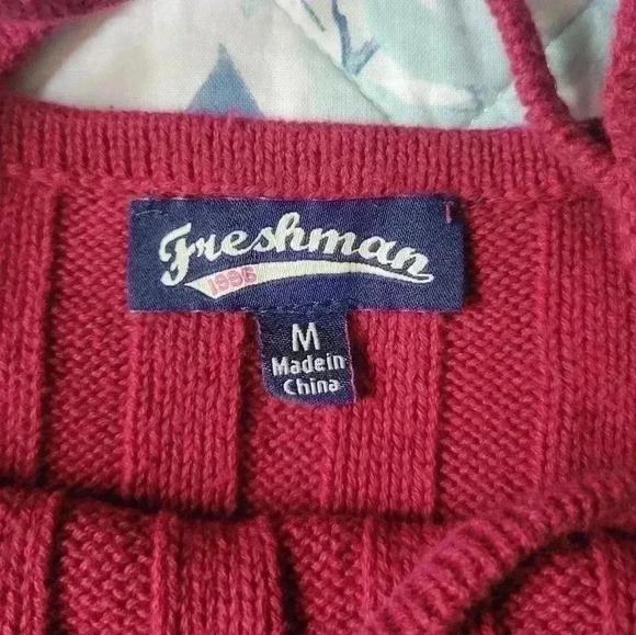 FRESHMAN burgundy color crop top open back - Picture 3 of 3